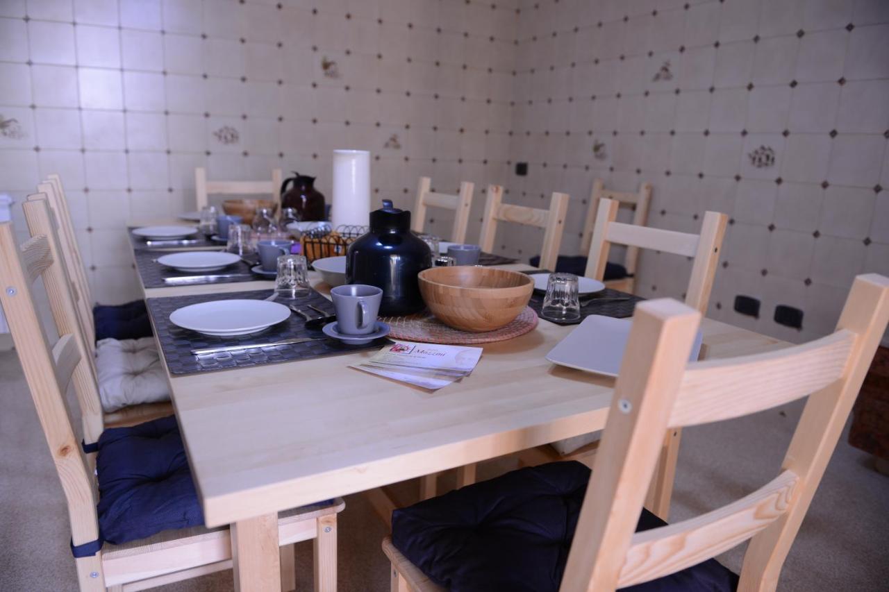 Bed & Breakfast "Mazzini" เลเวราโน ภายนอก รูปภาพ